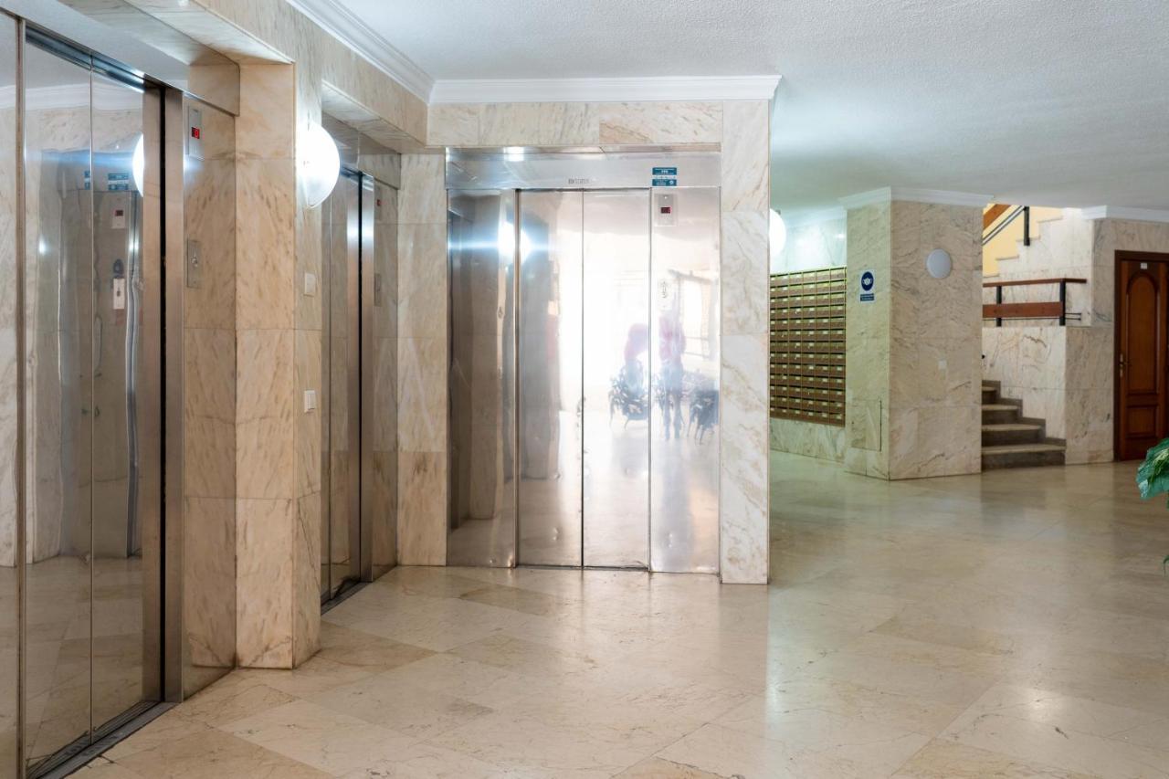 Апартаменты Apartamento Benalmadena Puerto Marina Экстерьер фото