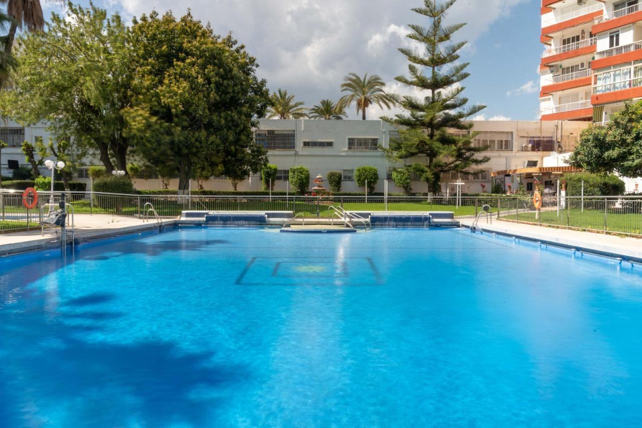 Апартаменты Apartamento Benalmadena Puerto Marina Экстерьер фото