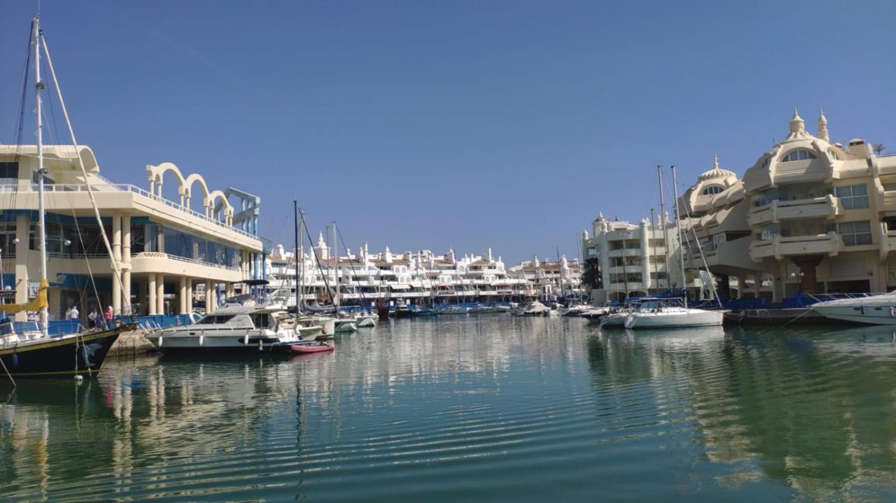 Апартаменты Apartamento Benalmadena Puerto Marina Экстерьер фото