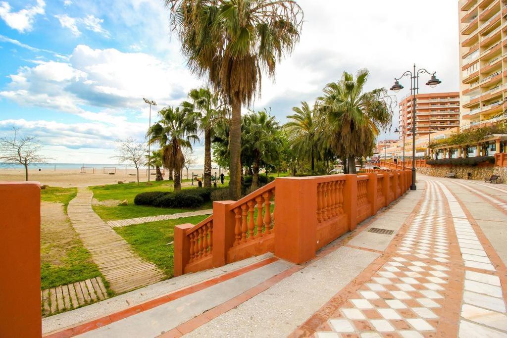 Апартаменты Apartamento Benalmadena Puerto Marina Экстерьер фото