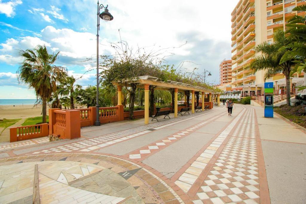 Апартаменты Apartamento Benalmadena Puerto Marina Экстерьер фото