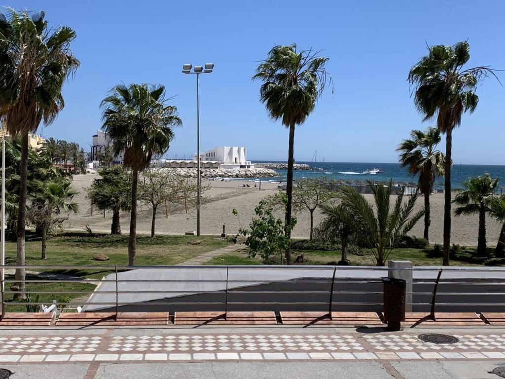 Апартаменты Apartamento Benalmadena Puerto Marina Экстерьер фото